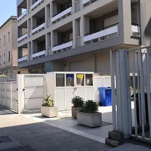 https://suite-rosso-nero.lecce-hotels.com